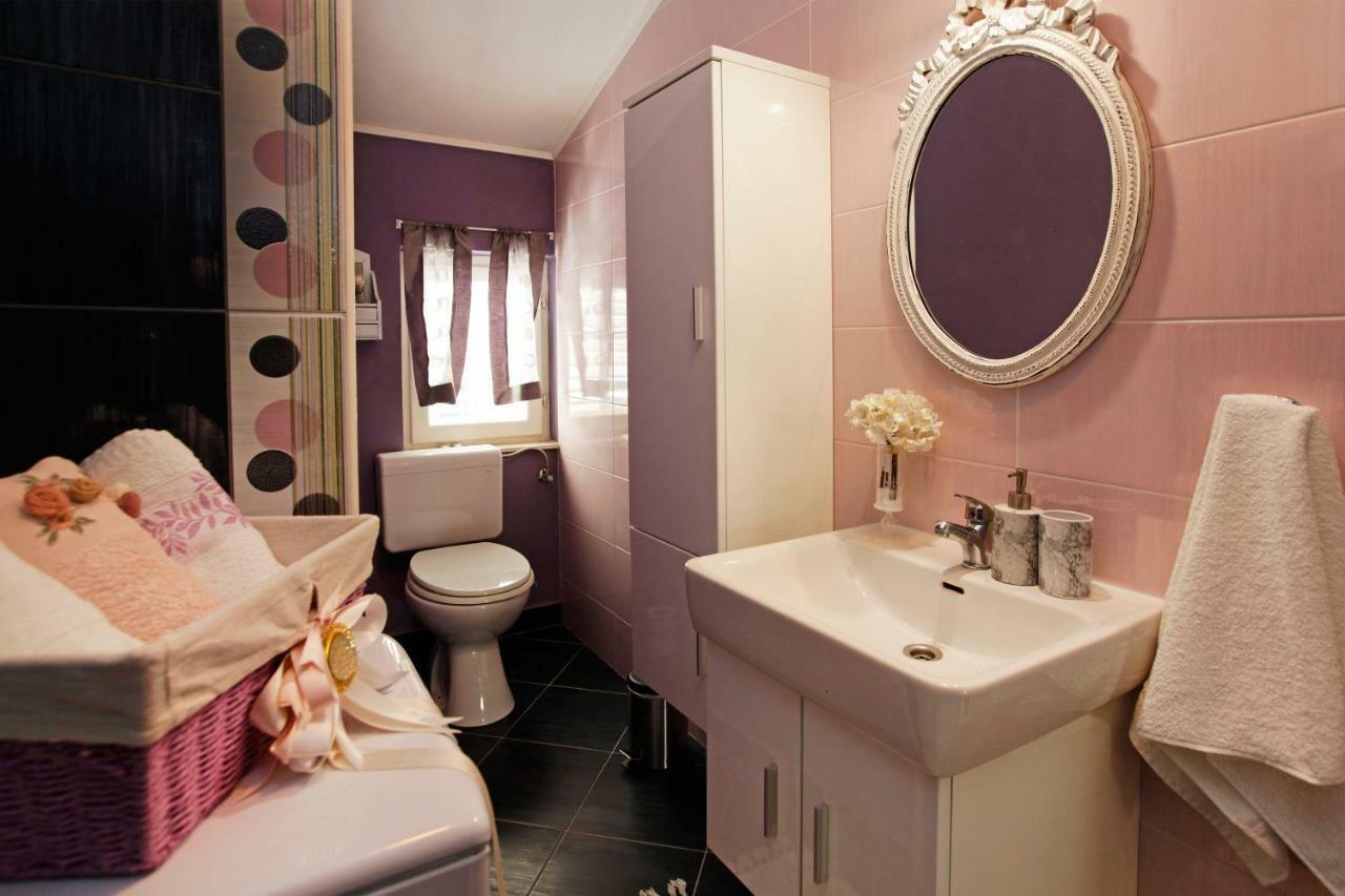 Apartment Ambroz Vela Luka Extérieur photo