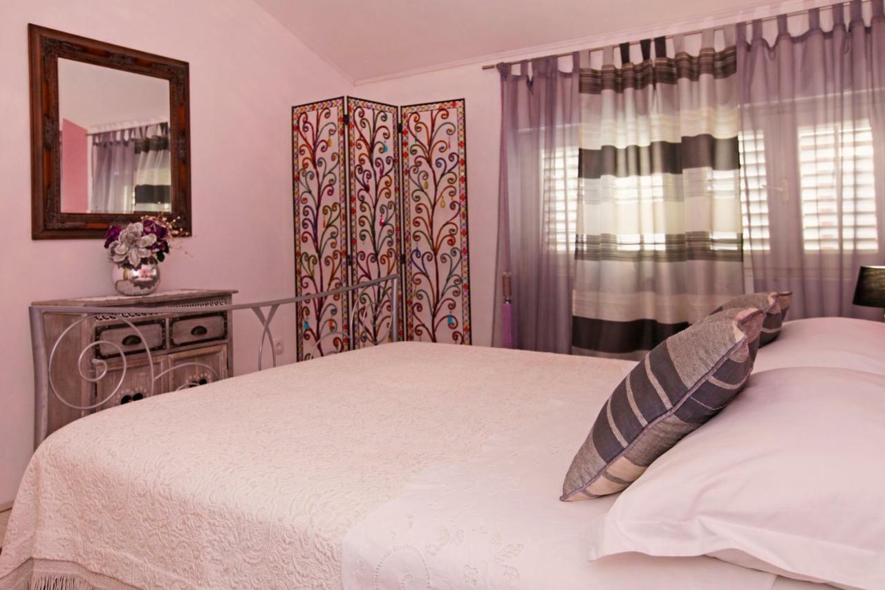Apartment Ambroz Vela Luka Extérieur photo