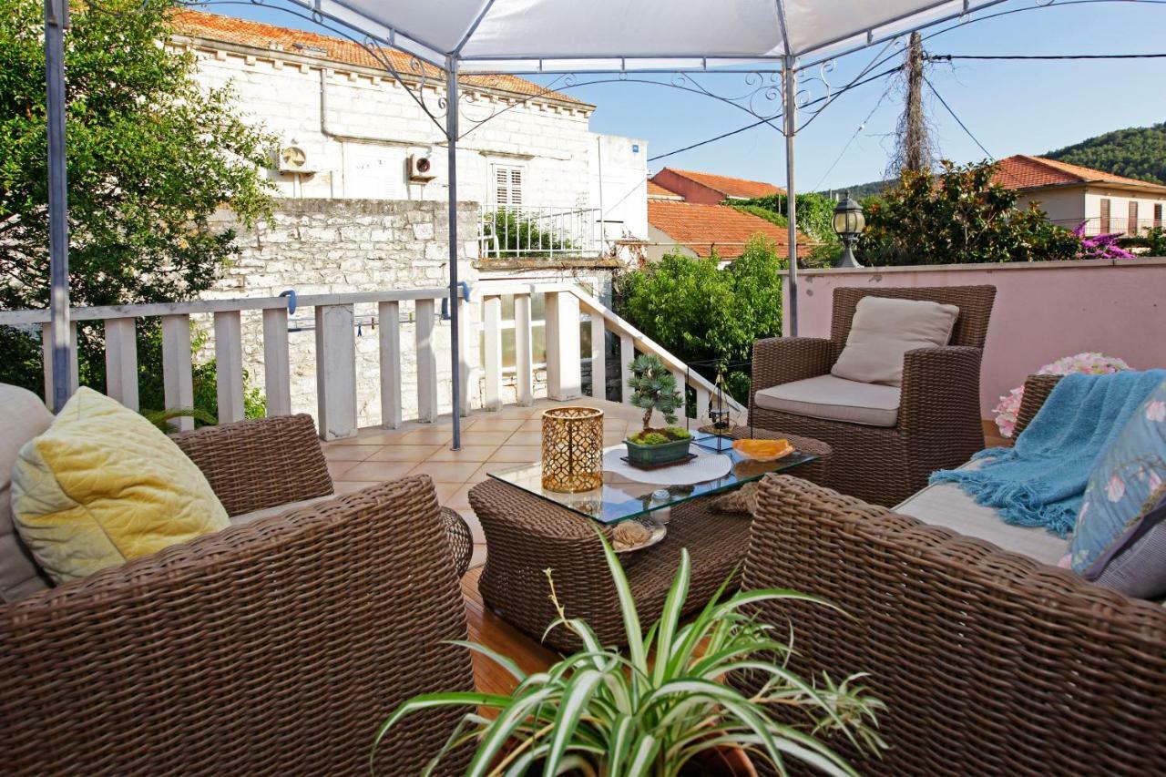 Apartment Ambroz Vela Luka Extérieur photo